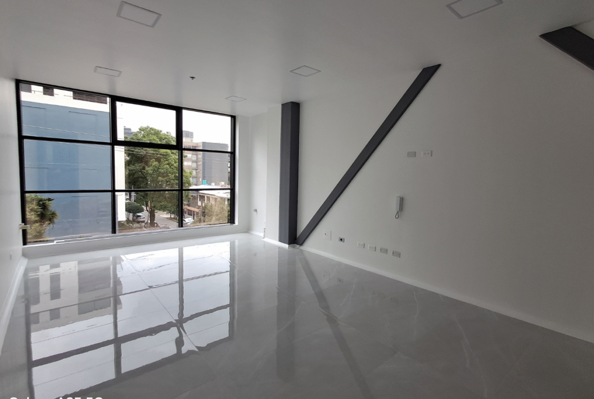 Arriendo Consultorio Premium a Estrenar en Santa Barbara 27,48m2.