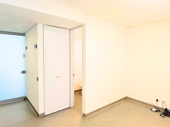Vendo Moderno Consultorio en Santa Barbara 31,04m2.