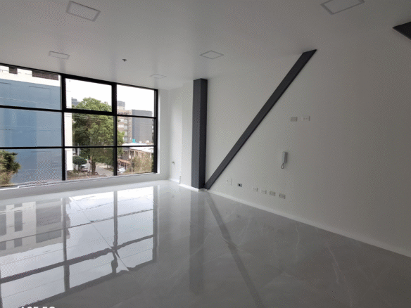 Arriendo Consultorio Premium a Estrenar en Santa Barbara 27,48m2.