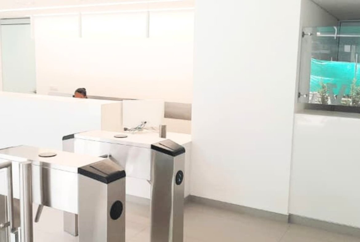 Vendo Moderno Consultorio en Santa Barbara 31,04m2.