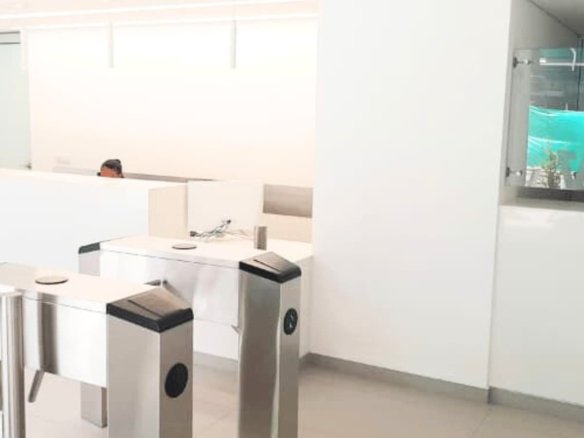 Vendo Moderno Consultorio en Santa Barbara 31,04m2.