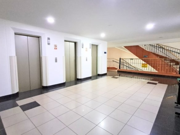 Vendo/ Arriendo Amplio Consultorio 42m2 El Bosque
