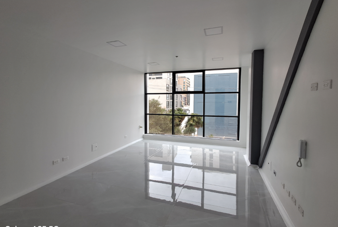 Arriendo Consultorio Premium a Estrenar en Santa Barbara 27,48m2.