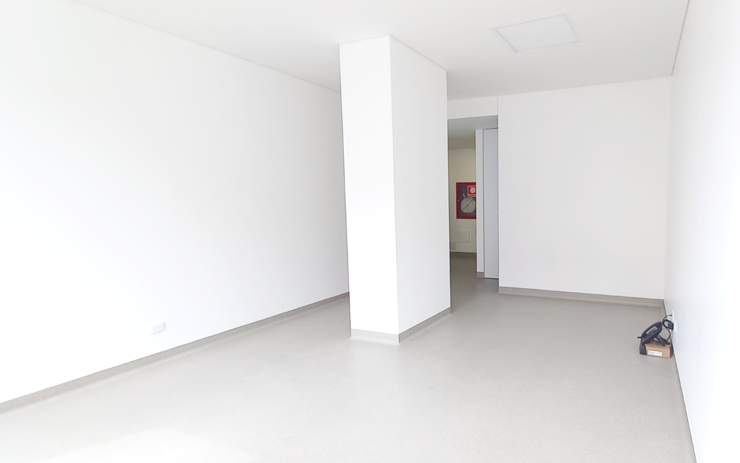 Vendo Moderno Consultorio en Santa Barbara 28,02m2.