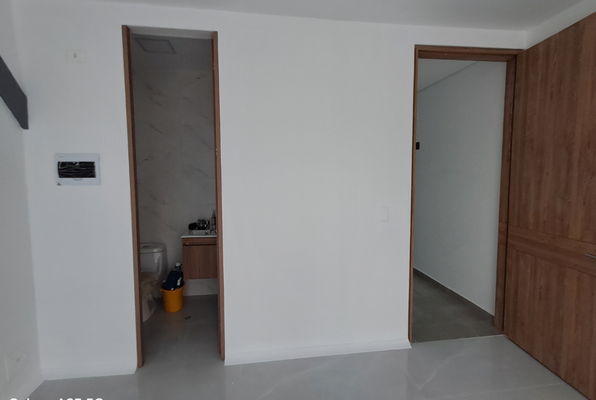Arriendo Consultorio Premium a Estrenar en Santa Barbara 27,48m2.