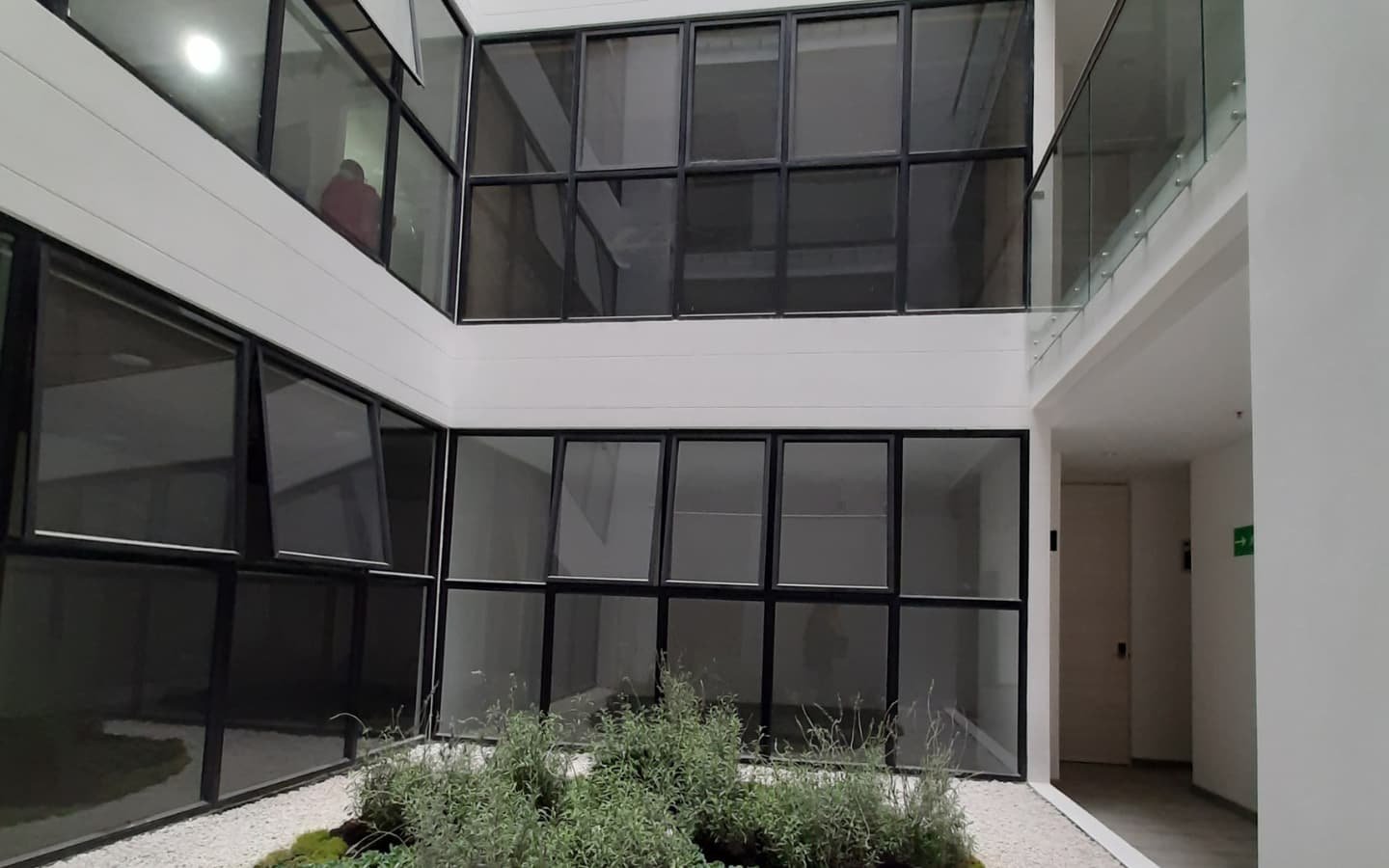 Arriendo Consultorio en Torre Empresarial Hibrida 29m2