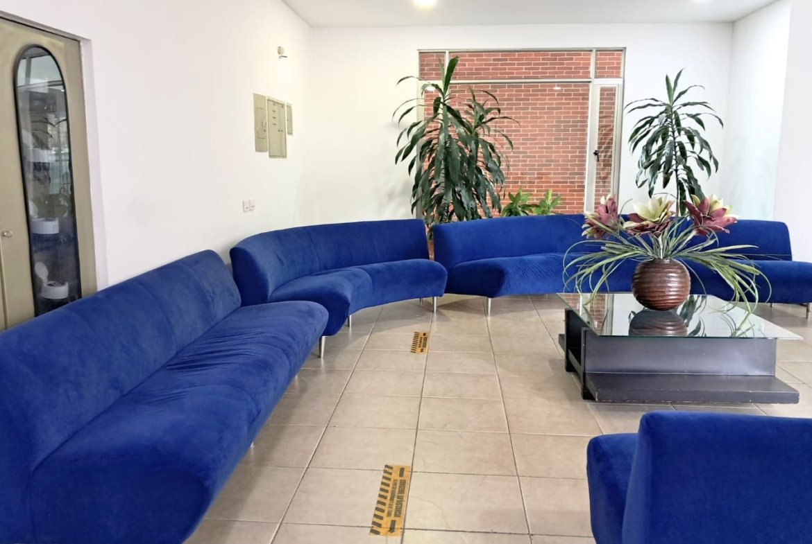 Vendo/ Arriendo Amplio Consultorio 42m2 El Bosque