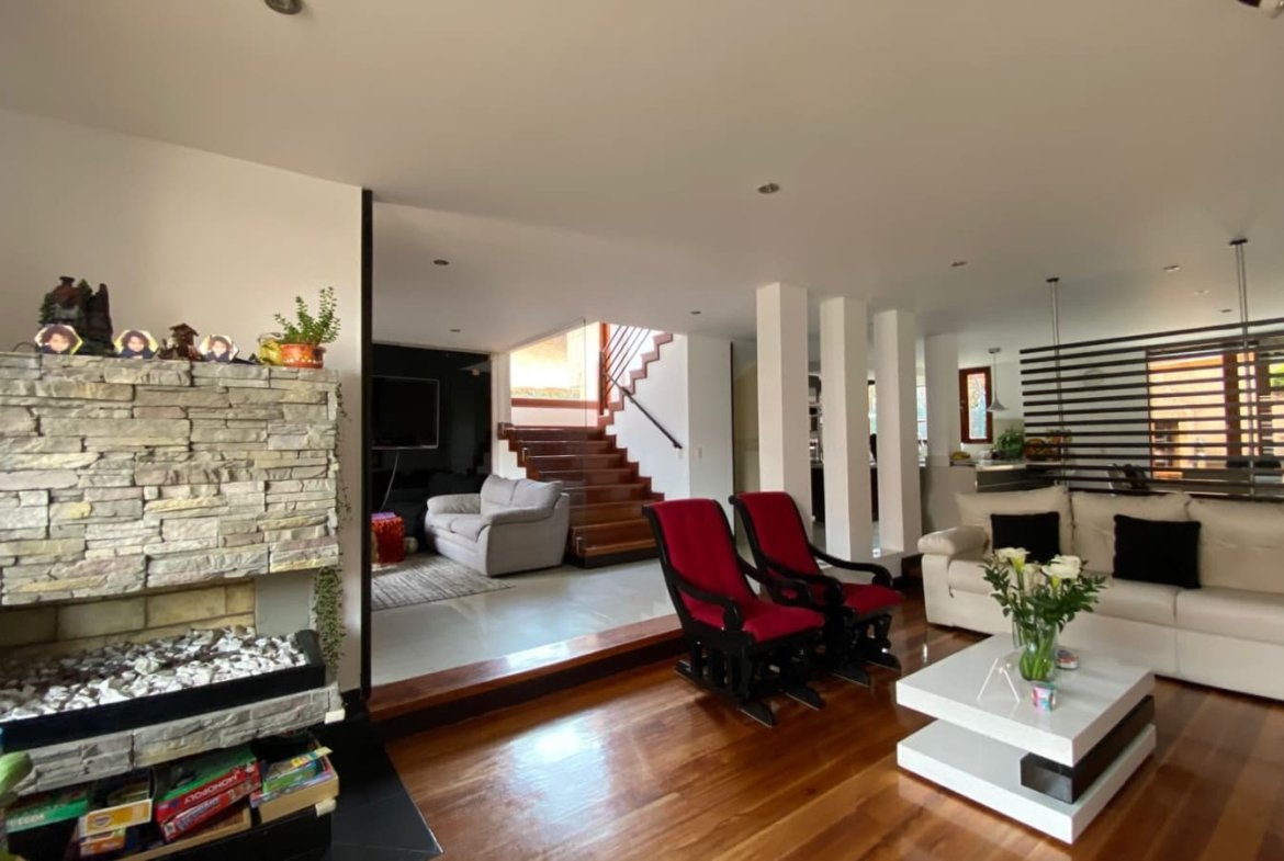 Venta Casa en Rincón de Los Nogales, Chia
