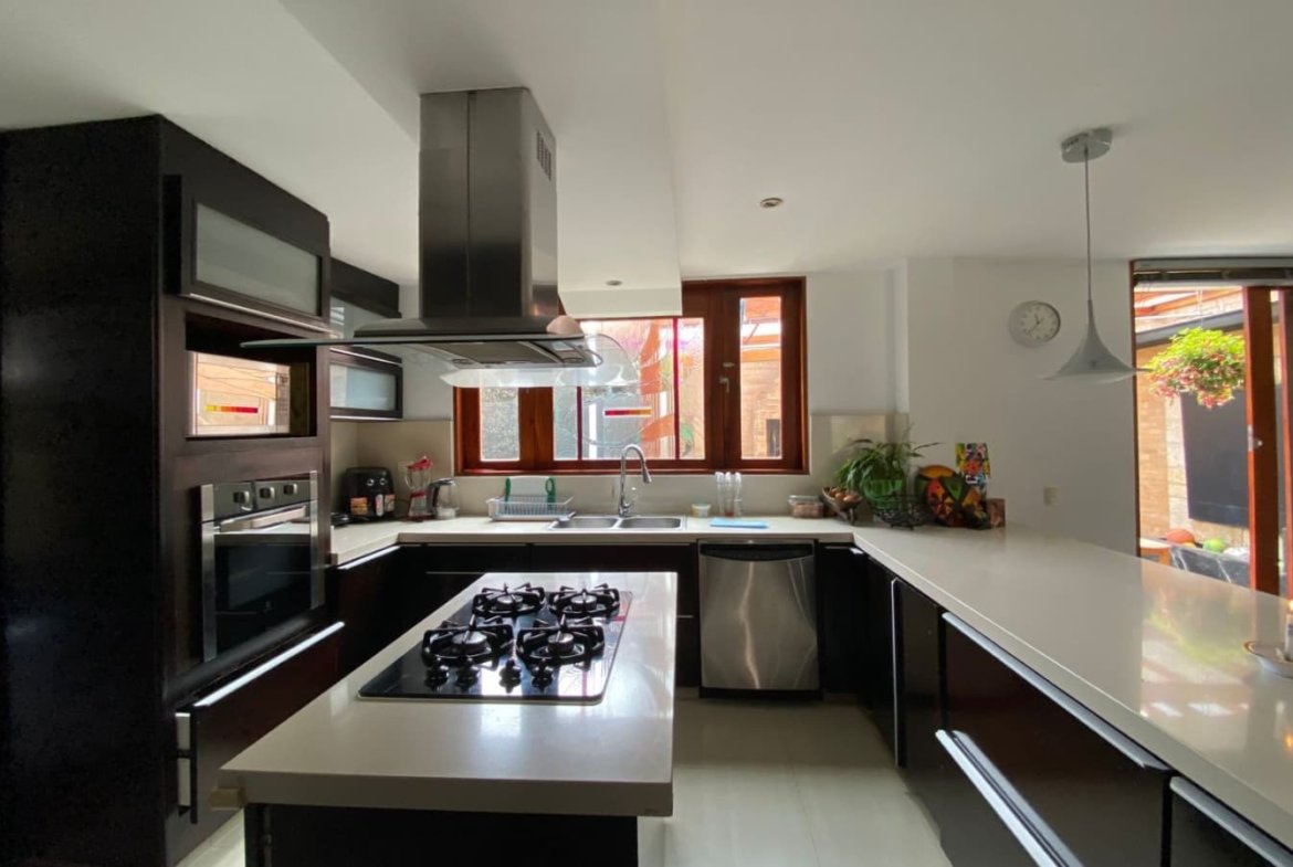 Venta Casa en Rincón de Los Nogales, Chia