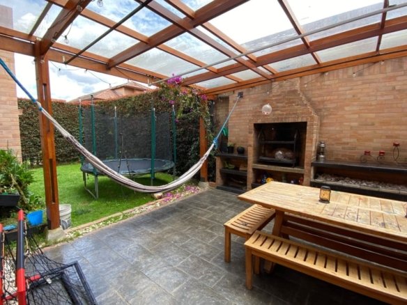 Venta Casa en Rincón de Los Nogales, Chia