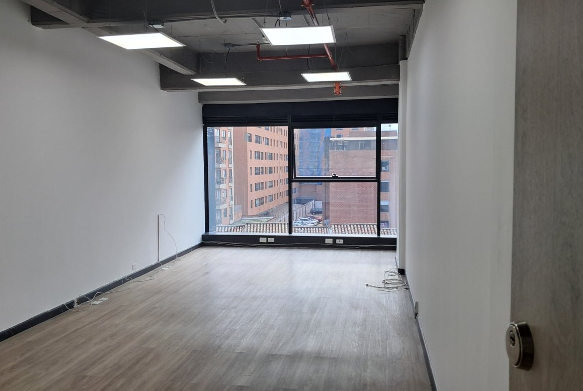 Arriendo Consultorio /Oficina en Cedritos 38m2