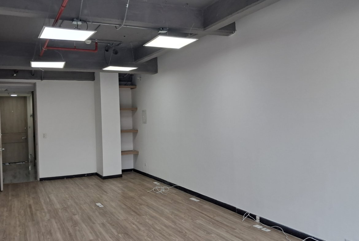 Arriendo Consultorio /Oficina en Cedritos 38m2