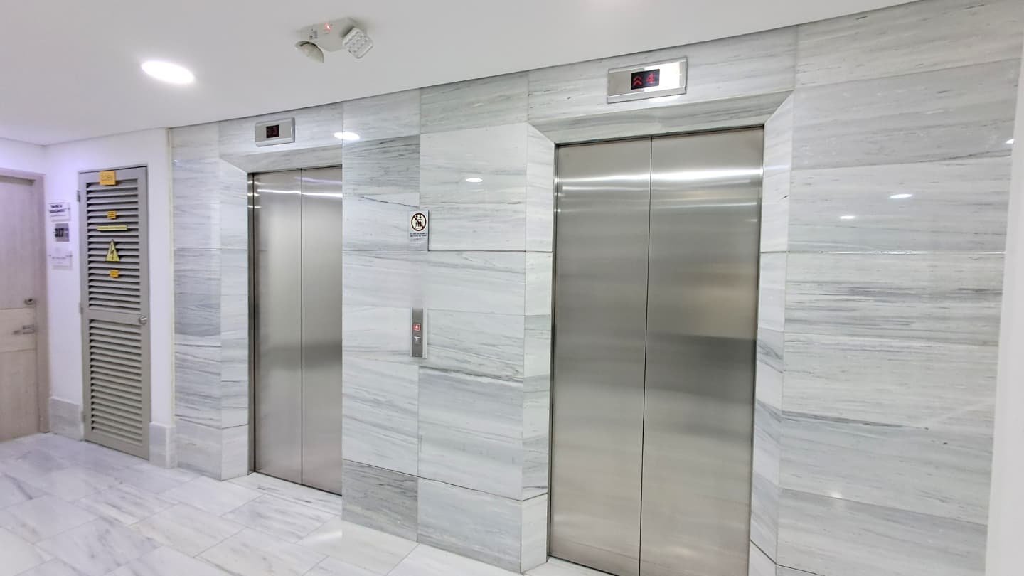 Arriendo Consultorio /Oficina en Cedritos 38m2