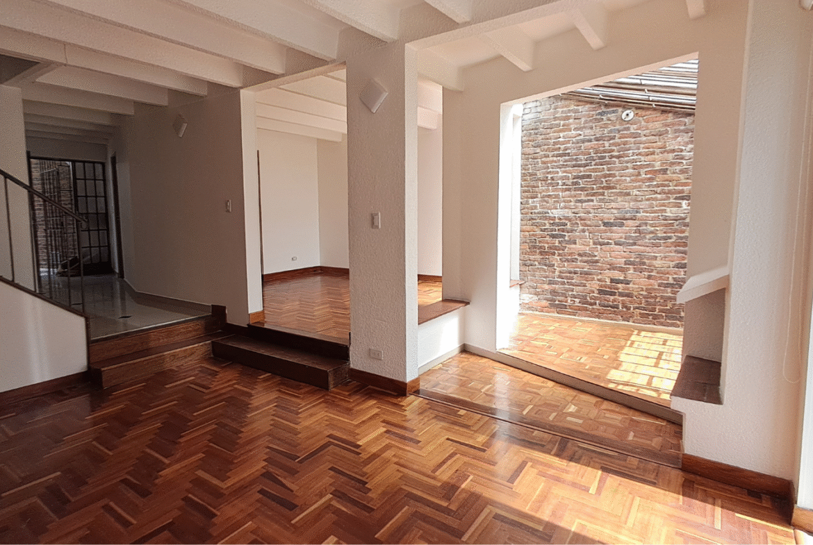 Venta Hermosa Casa en Santa Ana|Bogotá